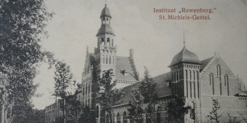 Historische foto van kasteel De Ruwenberg.