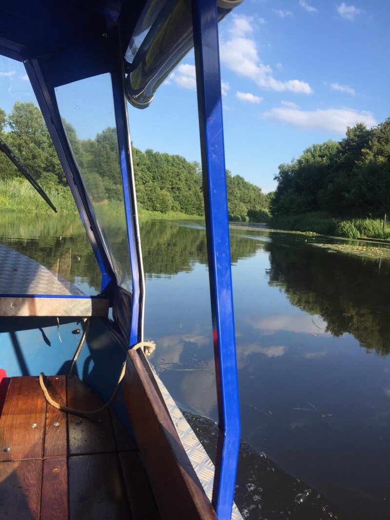 Bootje varen op de Dommel als teambuildingactiviteit.